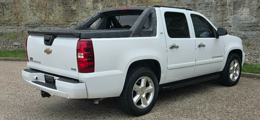 2008 Chevrolet Avalanche 4WD Crew Cab 130" LT w/2LT - 23022963 - 6