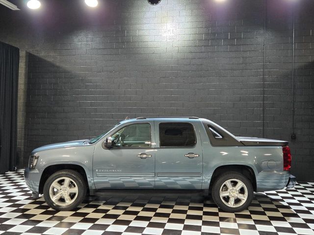 2008 Chevrolet Avalanche 4WD Crew Cab 130" LTZ - 22997379 - 17