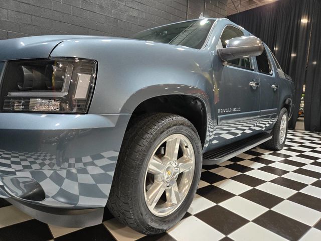 2008 Chevrolet Avalanche 4WD Crew Cab 130" LTZ - 22997379 - 20