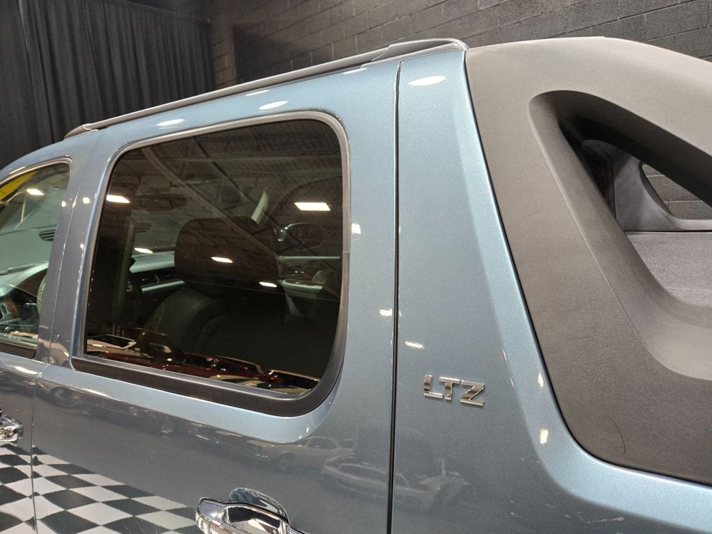 2008 Chevrolet Avalanche 4WD Crew Cab 130" LTZ - 22997379 - 35