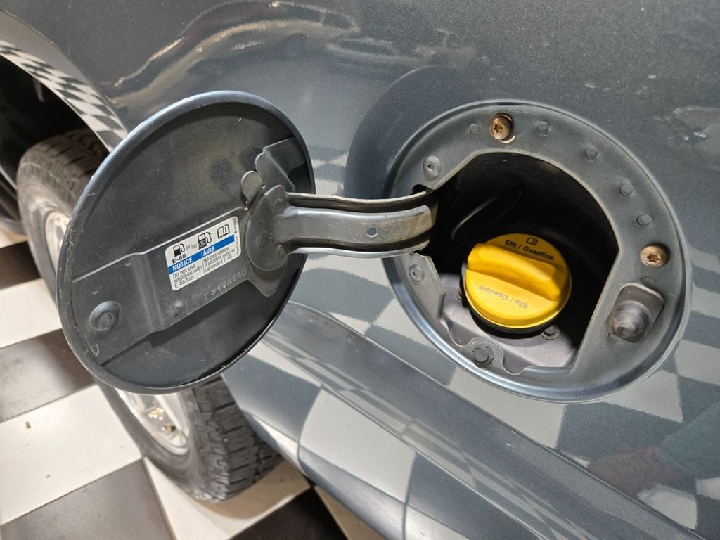 2008 Chevrolet Avalanche 4WD Crew Cab 130" LTZ - 22997379 - 44