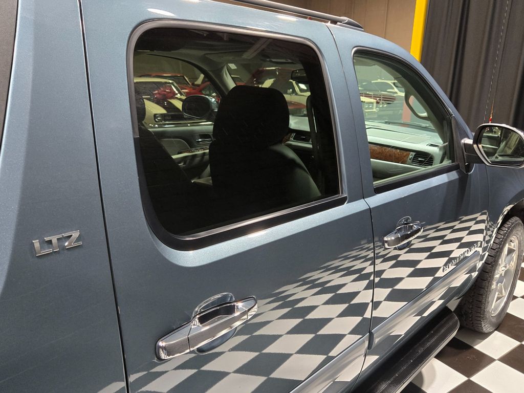 2008 Chevrolet Avalanche 4WD Crew Cab 130" LTZ - 22997379 - 63