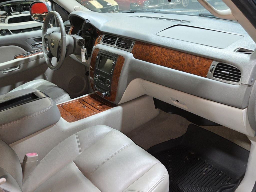 2008 Chevrolet Avalanche 4WD Crew Cab 130" LTZ - 22997379 - 85