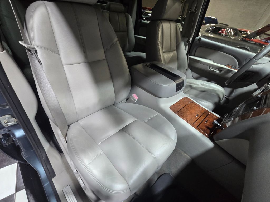 2008 Chevrolet Avalanche 4WD Crew Cab 130" LTZ - 22997379 - 93