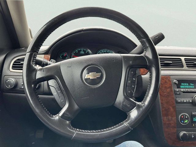 2008 Chevrolet Avalanche LT 4x4 4dr Crew Cab SB - 22949724 - 23