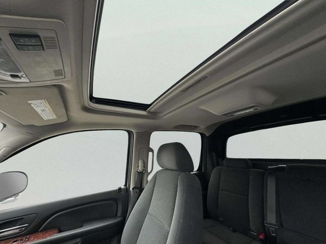 2008 Chevrolet Avalanche LT 4x4 4dr Crew Cab SB - 22949724 - 32