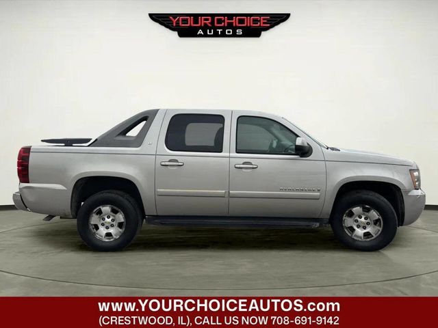 2008 Chevrolet Avalanche LT 4x4 4dr Crew Cab SB - 22949724 - 5