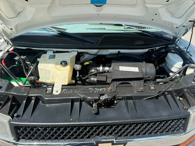 2008 Chevrolet CAMPER BUS CONVERTED ADVENTURE READY LOW MILES BEST IN STOCK - 22618867 - 32