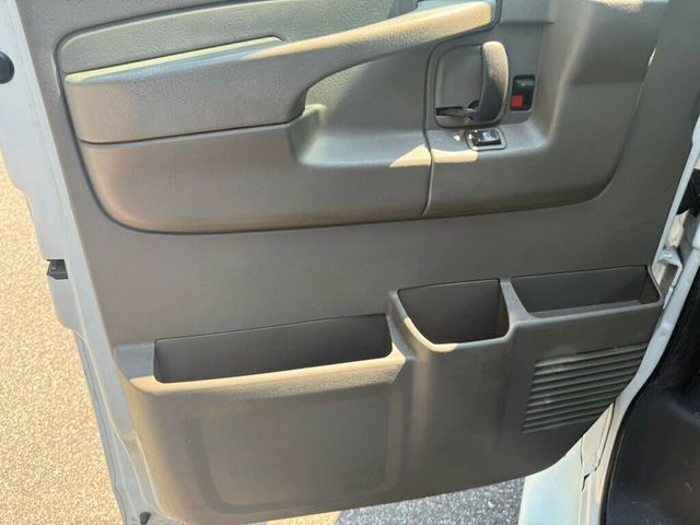 2008 Chevrolet CAMPER BUS CONVERTED ADVENTURE READY LOW MILES BEST IN STOCK - 22618867 - 40