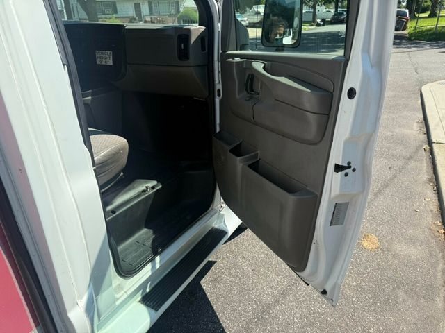 2008 Chevrolet CAMPER BUS CONVERTED ADVENTURE READY LOW MILES BEST IN STOCK - 22618867 - 8