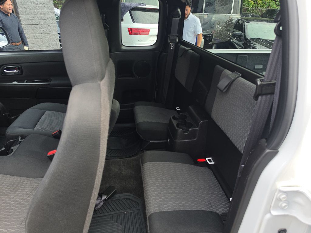 Chevrolet Colorado photo 10