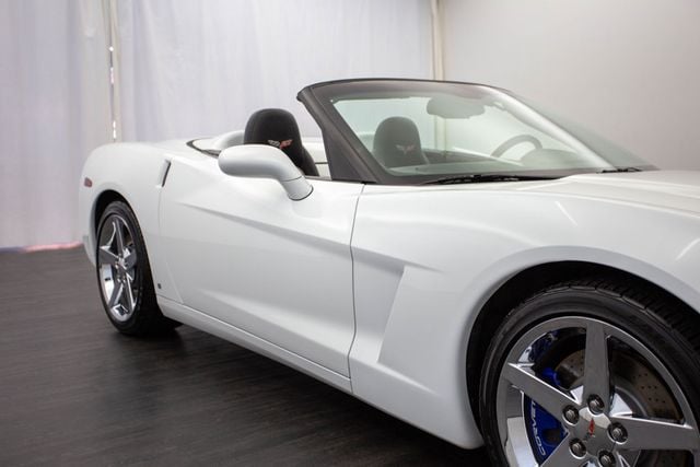 2008 Chevrolet Corvette 2dr Convertible - 22702405 - 27