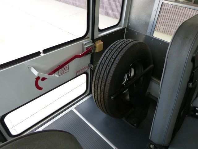 2008 Chevrolet Express Commercial Cutaway 4.8L V8 GAS*3500*SRW*139" WB*"COLLINS" 10 PASSENGER MINI BUS - 22904310 - 20