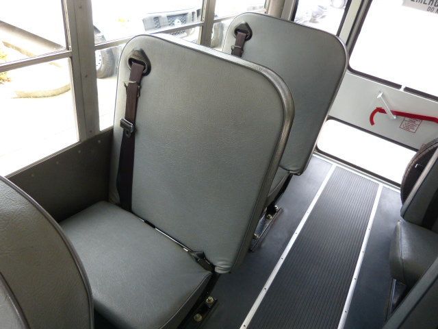 2008 Chevrolet Express Commercial Cutaway 4.8L V8 GAS*3500*SRW*139" WB*"COLLINS" 10 PASSENGER MINI BUS - 22904310 - 22