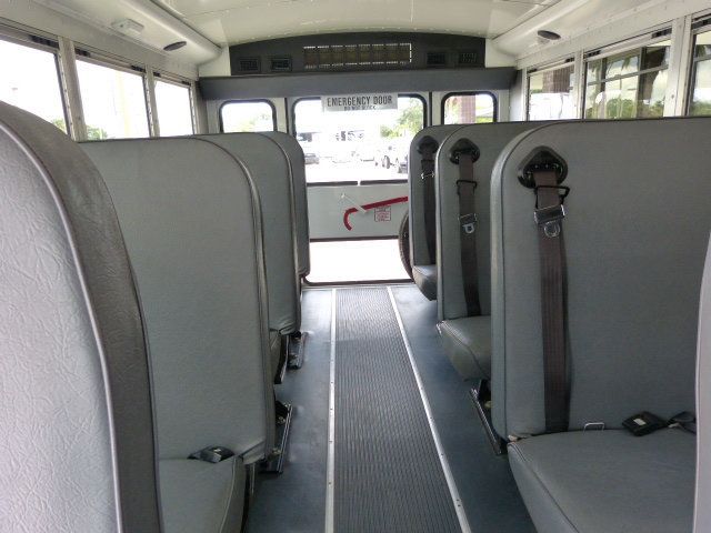 2008 Chevrolet Express Commercial Cutaway 4.8L V8 GAS*3500*SRW*139" WB*"COLLINS" 10 PASSENGER MINI BUS - 22904310 - 29