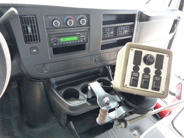 2008 Chevrolet Express Commercial Cutaway 4.8L V8 GAS*3500*SRW*139" WB*"COLLINS" 10 PASSENGER MINI BUS - 22904310 - 34