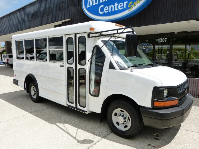 2008 Chevrolet Express Commercial Cutaway 4.8L V8 GAS*3500*SRW*139" WB*"COLLINS" 10 PASSENGER MINI BUS - 22904310 - 5
