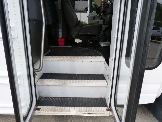 2008 Chevrolet Express Commercial Cutaway 4.8L V8 GAS*3500*SRW*139" WB*"COLLINS" 15 PASSENGER MINI BUS - 22862475 - 17