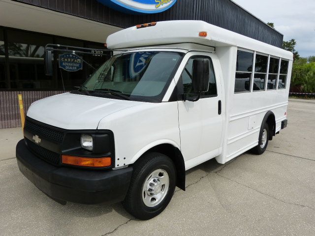 2008 Chevrolet Express Commercial Cutaway 4.8L V8 GAS*3500*SRW*139" WB*"COLLINS" 15 PASSENGER MINI BUS - 22862475 - 1