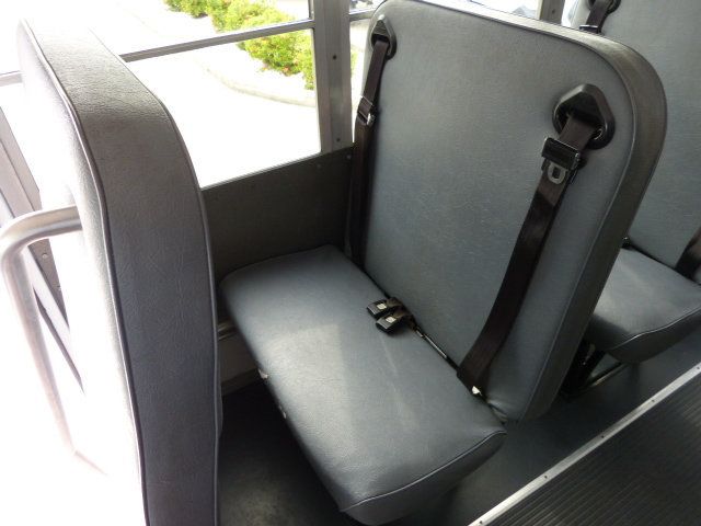 2008 Chevrolet Express Commercial Cutaway 4.8L V8 GAS*3500*SRW*139" WB*"COLLINS" 15 PASSENGER MINI BUS - 22862475 - 27