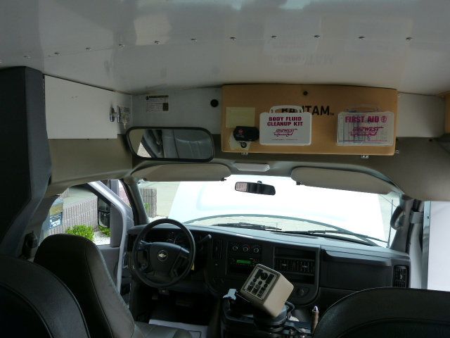 2008 Chevrolet Express Commercial Cutaway 4.8L V8 GAS*3500*SRW*139" WB*"COLLINS" 15 PASSENGER MINI BUS - 22862475 - 32