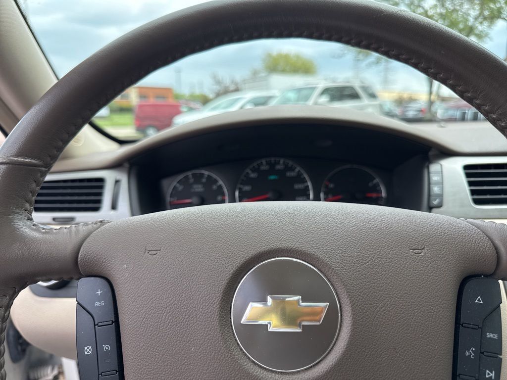 2008 Chevrolet Impala 4dr Sedan LTZ - 23021289 - 12
