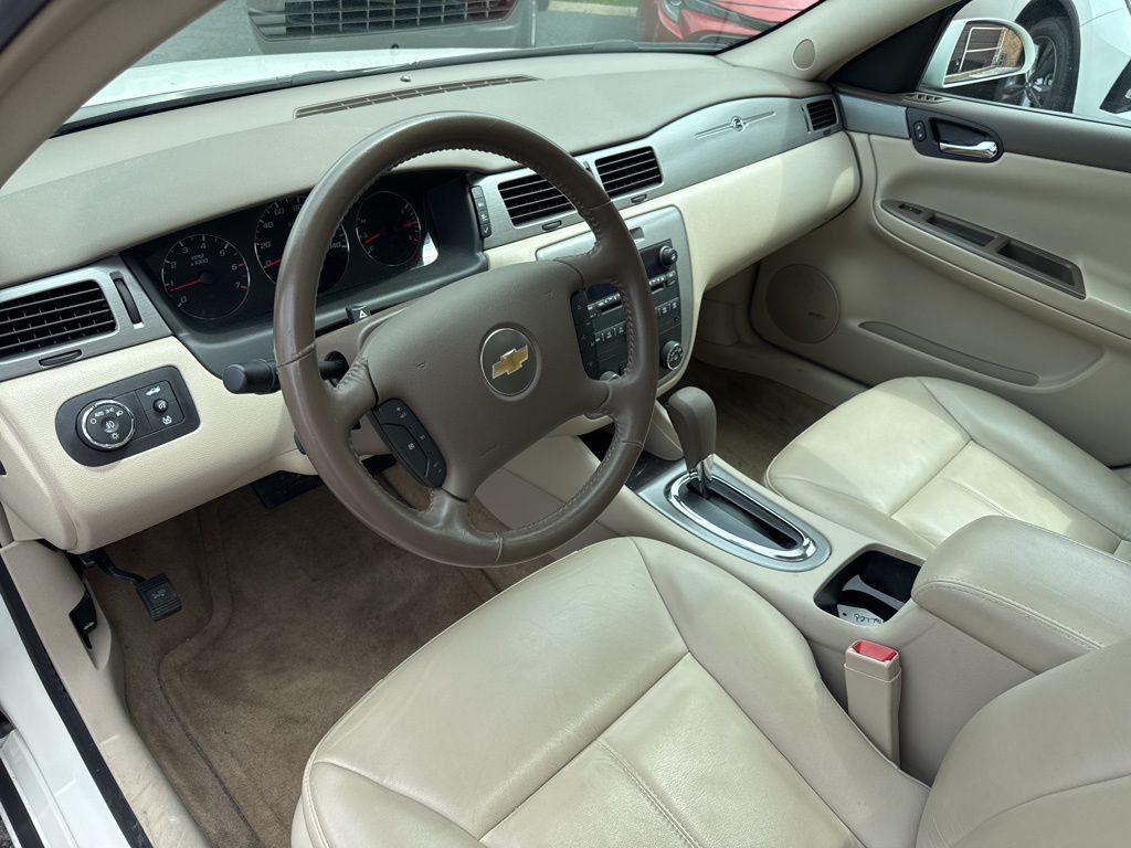 2008 Chevrolet Impala 4dr Sedan LTZ - 23021289 - 8