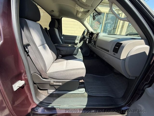 2008 Chevrolet Silverado 1500 2WD Reg Cab 119.0" Work Truck - 23014236 - 17