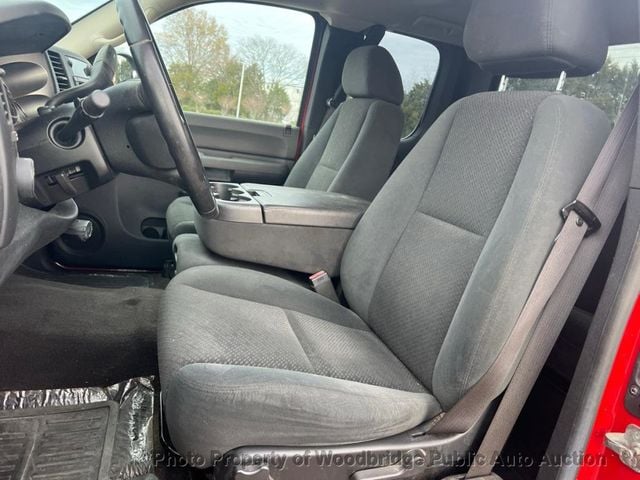 2008 Chevrolet Silverado 1500 4WD Ext Cab 143.5" LS - 22949114 - 5