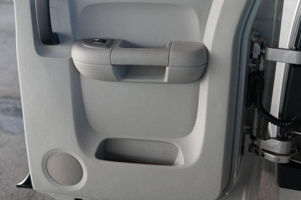 2008 Chevrolet Silverado 1500 4WD Ext Cab 143.5" LT w/2LT - 22987725 - 17