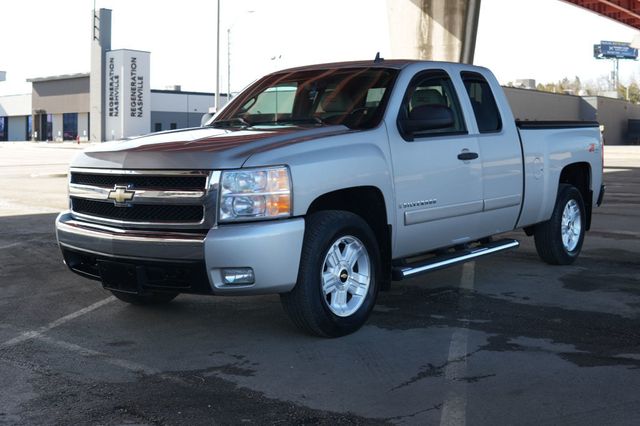 2008 Chevrolet Silverado 1500 4WD Ext Cab 143.5" LT w/2LT - 22987725 - 1