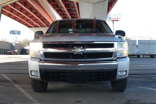 2008 Chevrolet Silverado 1500 4WD Ext Cab 143.5" LT w/2LT - 22987725 - 2