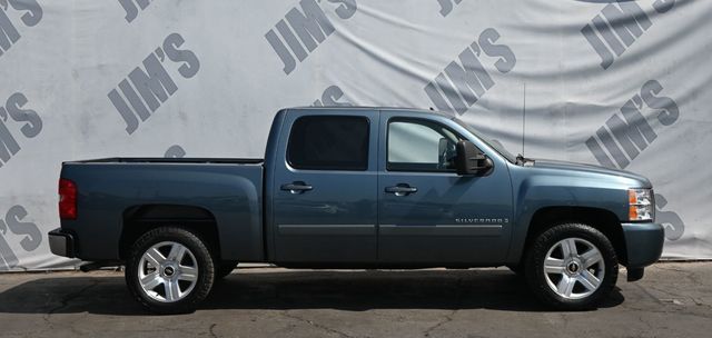 2008 Chevrolet Silverado 1500 Crew Cab Work truck - 22835286 - 3