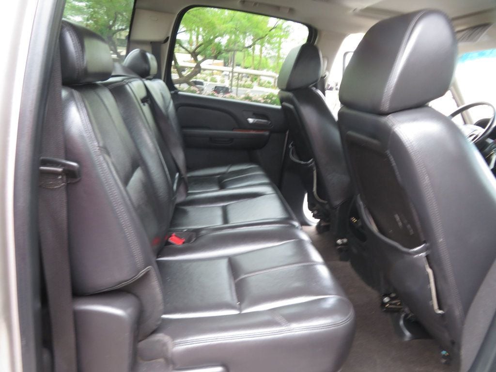 2008 Chevrolet Silverado 2500HD 4X4 CREWCAB DURAMAX DIESEL EXTRA CLEAN - 22850840 - 27