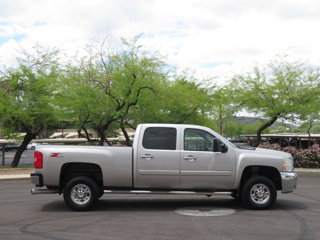 2008 Chevrolet Silverado LT photo 3