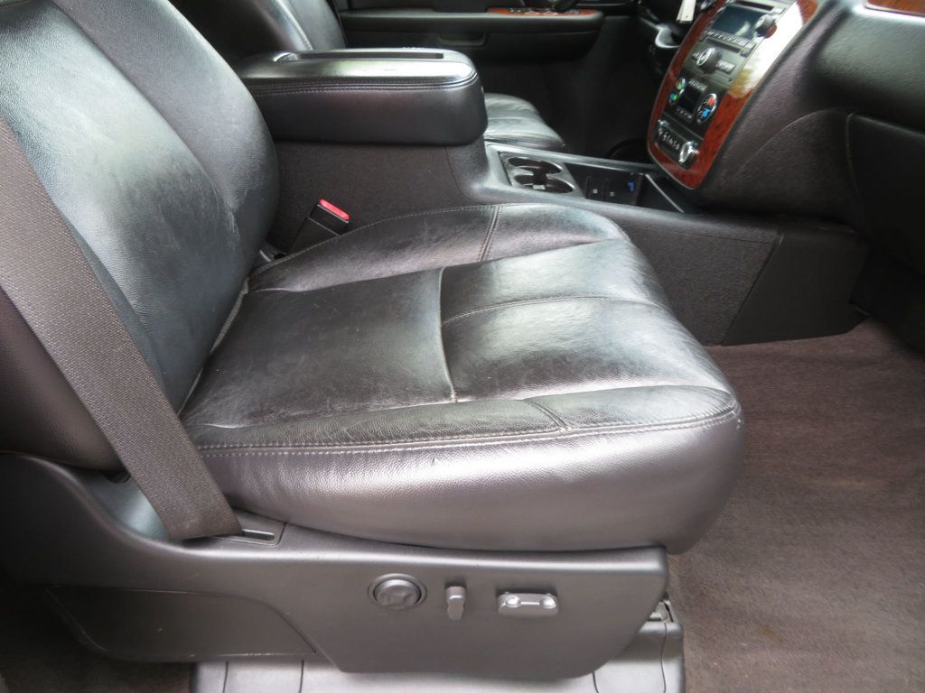 2008 Chevrolet Silverado 2500HD 4X4 CREWCAB DURAMAX DIESEL EXTRA CLEAN - 22850840 - 32