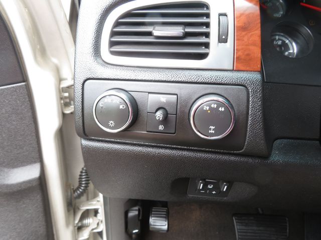 2008 Chevrolet Silverado 2500HD 4X4 CREWCAB DURAMAX DIESEL EXTRA CLEAN  - 22850840 - 38