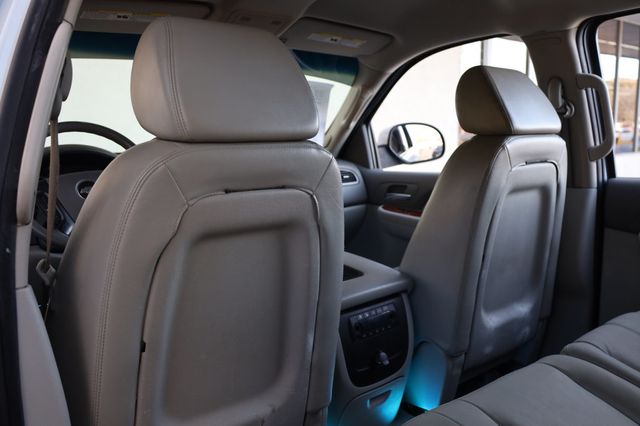 2008 Chevrolet Suburban 2WD 4dr 1500 LT w/1LT - 22951186 - 16