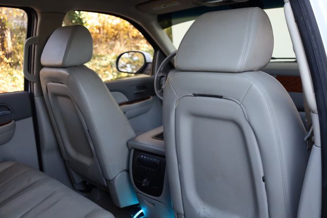 2008 Chevrolet Suburban 2WD 4dr 1500 LT w/1LT - 22951186 - 21