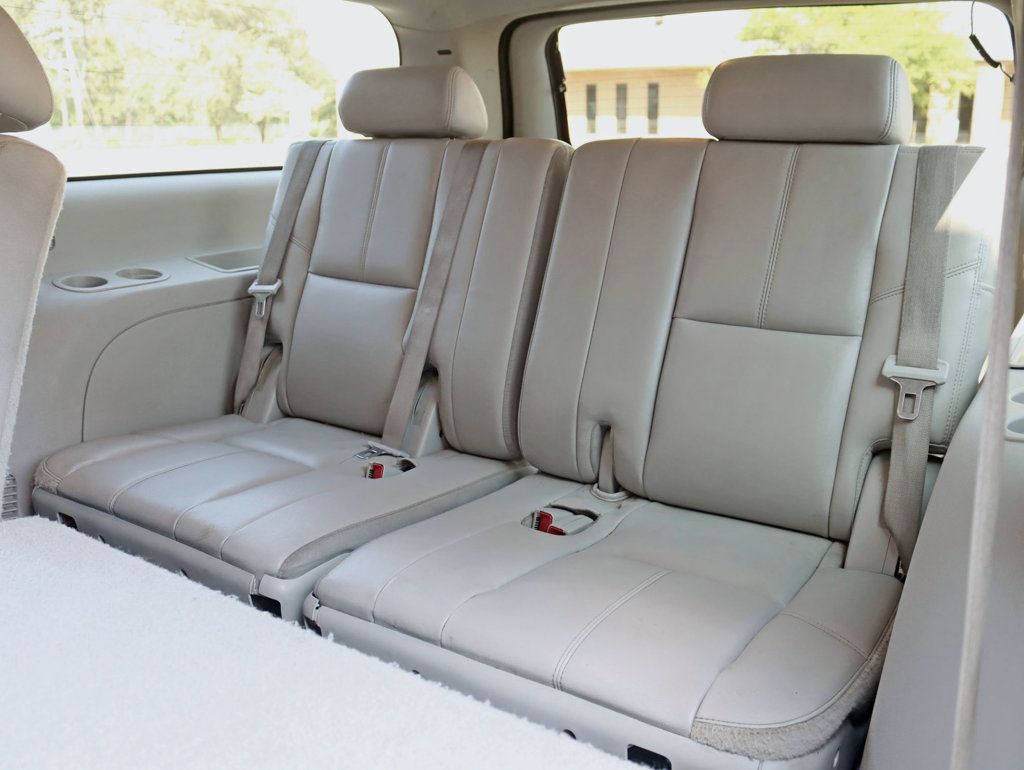 2008 Chevrolet Suburban 4WD 4dr 1500 LTZ - 22918438 - 22