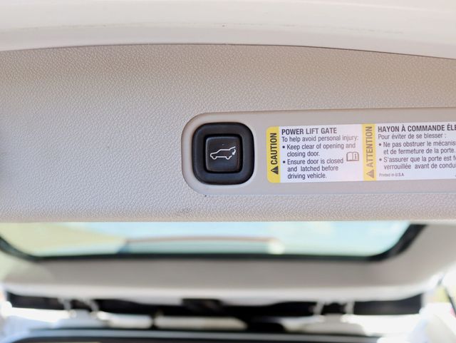 2008 Chevrolet Suburban 4WD 4dr 1500 LTZ - 22918438 - 31