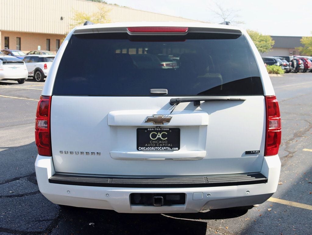 2008 Chevrolet Suburban 1500 LTZ photo 6