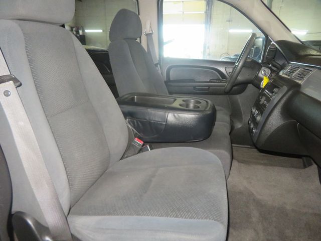 2008 Chevrolet Suburban 4X4 EXTRA CLEAN 2500 CHEVY SUBURBAN 4X4 LOW MILES THIRD ROW SEAT - 23068566 - 31