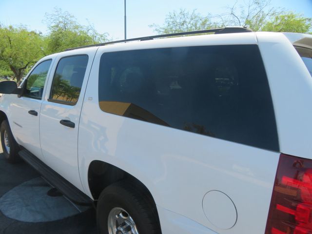 2008 Chevrolet Suburban 4X4 EXTRA CLEAN 2500 CHEVY SUBURBAN 4X4 LOW MILES THIRD ROW SEAT - 23068566 - 6