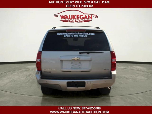 2008 Chevrolet Suburban LT 4x4 4dr SUV - 23014133 - 3