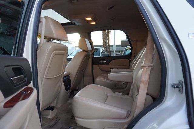 2008 Chevrolet Tahoe LTZ, 4X4, MOON ROOF, LEATHER, NAVIGATION, BOSE PREMIUM SOUND - 22941164 - 18