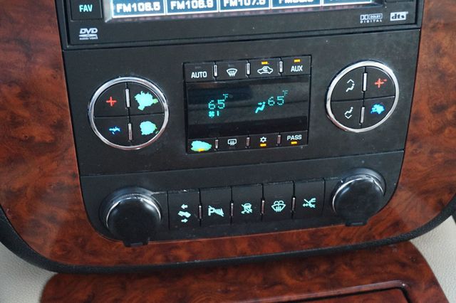 2008 Chevrolet Tahoe LTZ, 4X4, MOON ROOF, LEATHER, NAVIGATION, BOSE PREMIUM SOUND - 22941164 - 32