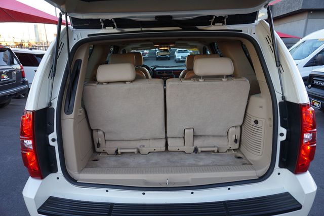 2008 Chevrolet Tahoe LTZ, 4X4, MOON ROOF, LEATHER, NAVIGATION, BOSE PREMIUM SOUND - 22941164 - 7