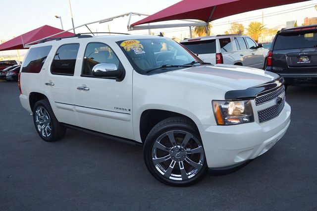 2008 Chevrolet Tahoe LTZ,4X4,THIRD ROW SEATS,MOON ROOF,NAVIGATION, BOSE PREMIUM SOUND - 22941164 - 1