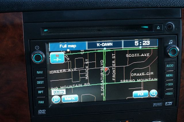 2008 Chevrolet Tahoe LTZ,4X4,THIRD ROW SEATS,MOON ROOF,NAVIGATION, BOSE PREMIUM SOUND - 22941164 - 29